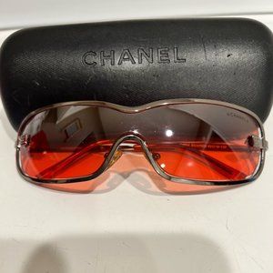 Vintage CHANEL Floating Frame Sunglasses